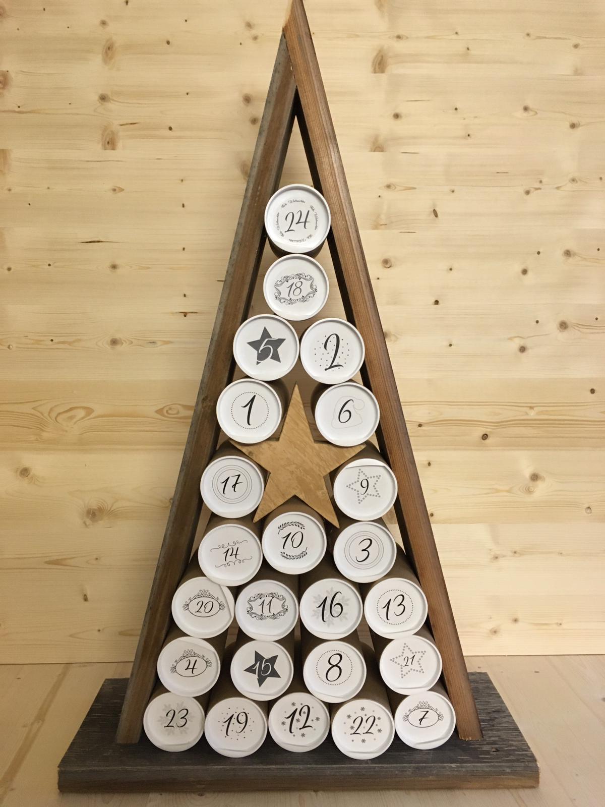 Bastel-Adventskalender mit Holzgestell